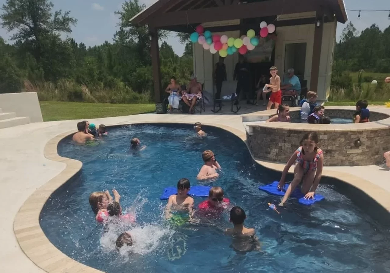 pool party
